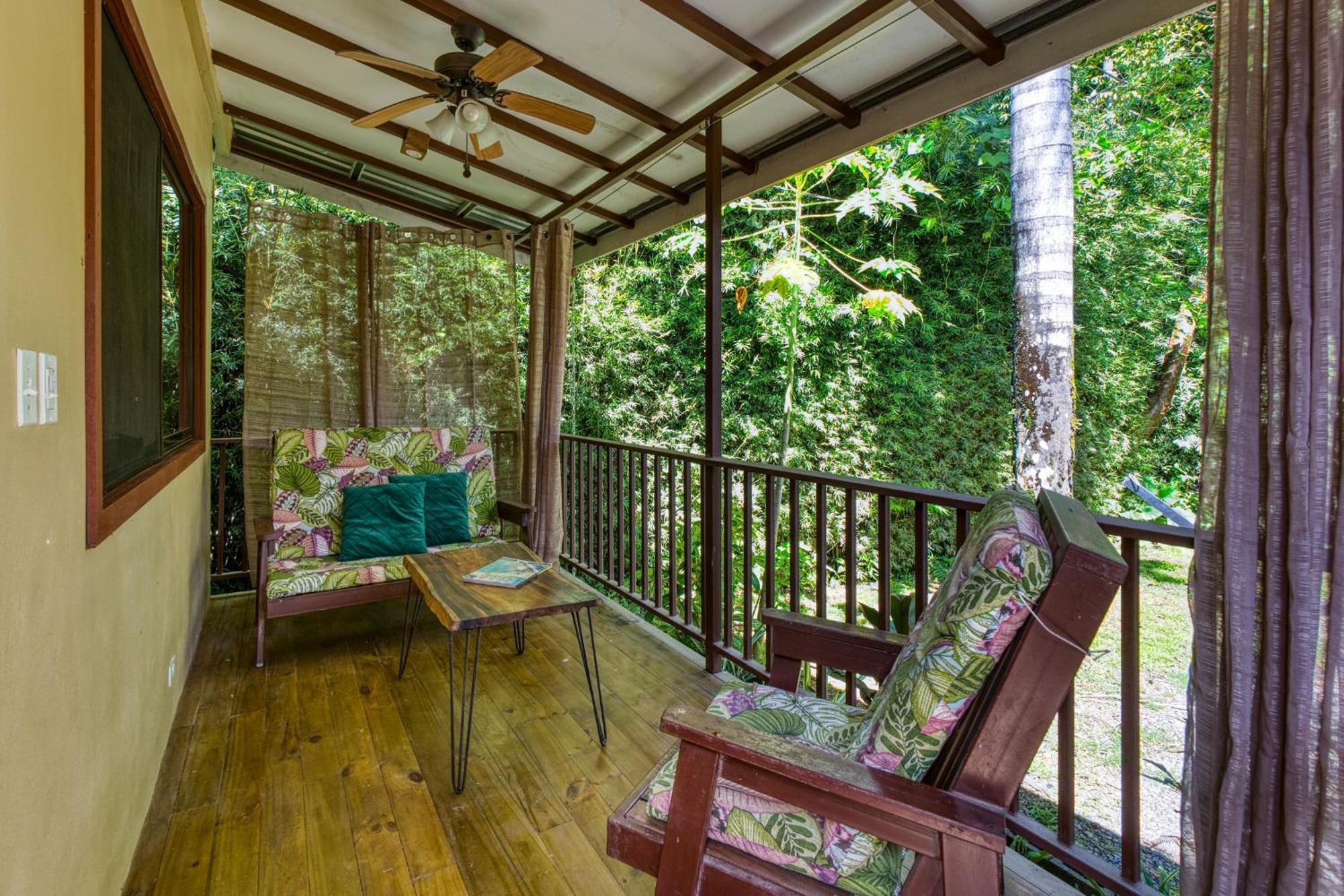 Bamboo River House And Hotel Dominical Bagian luar foto