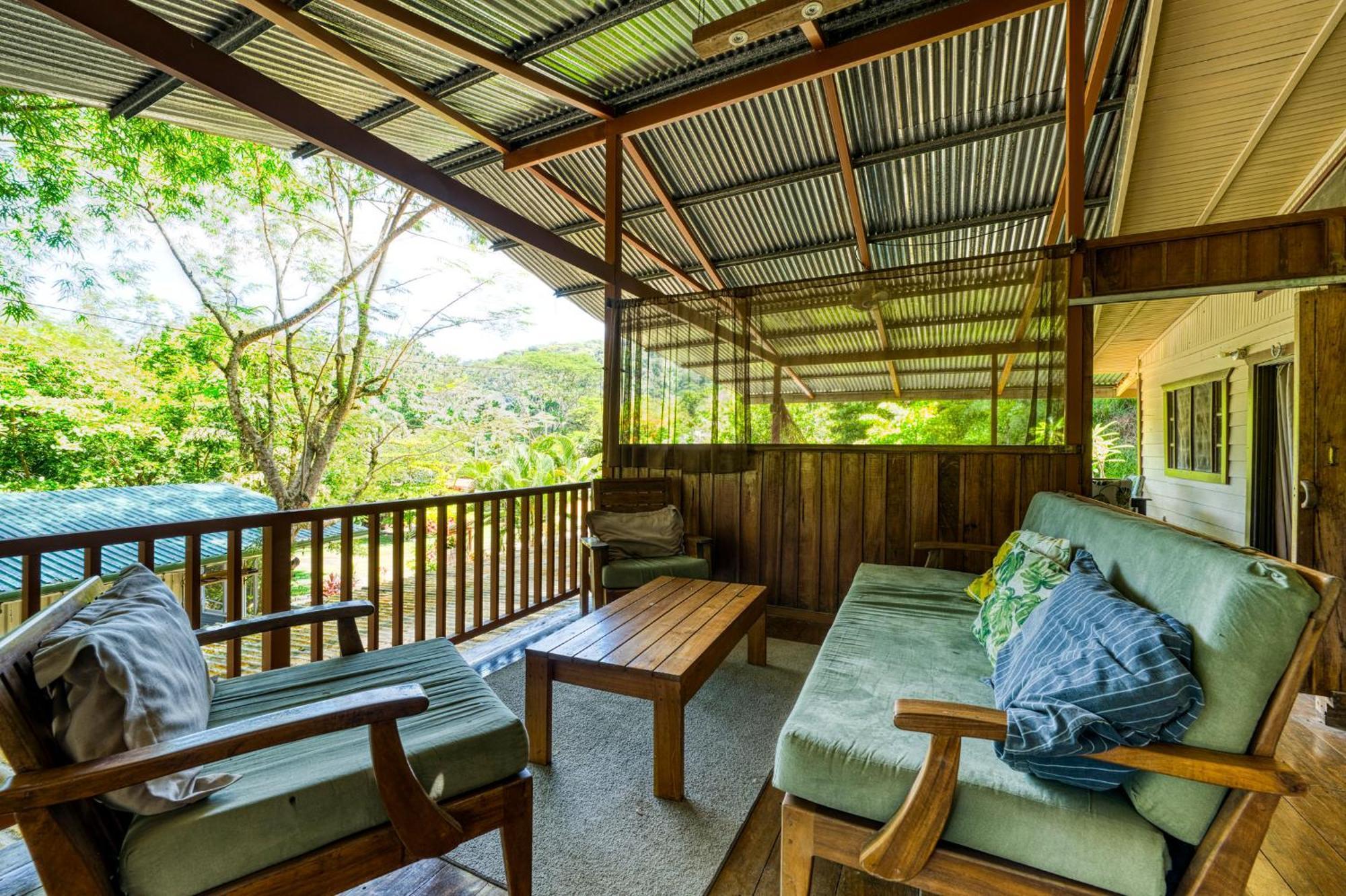 Bamboo River House And Hotel Dominical Bagian luar foto