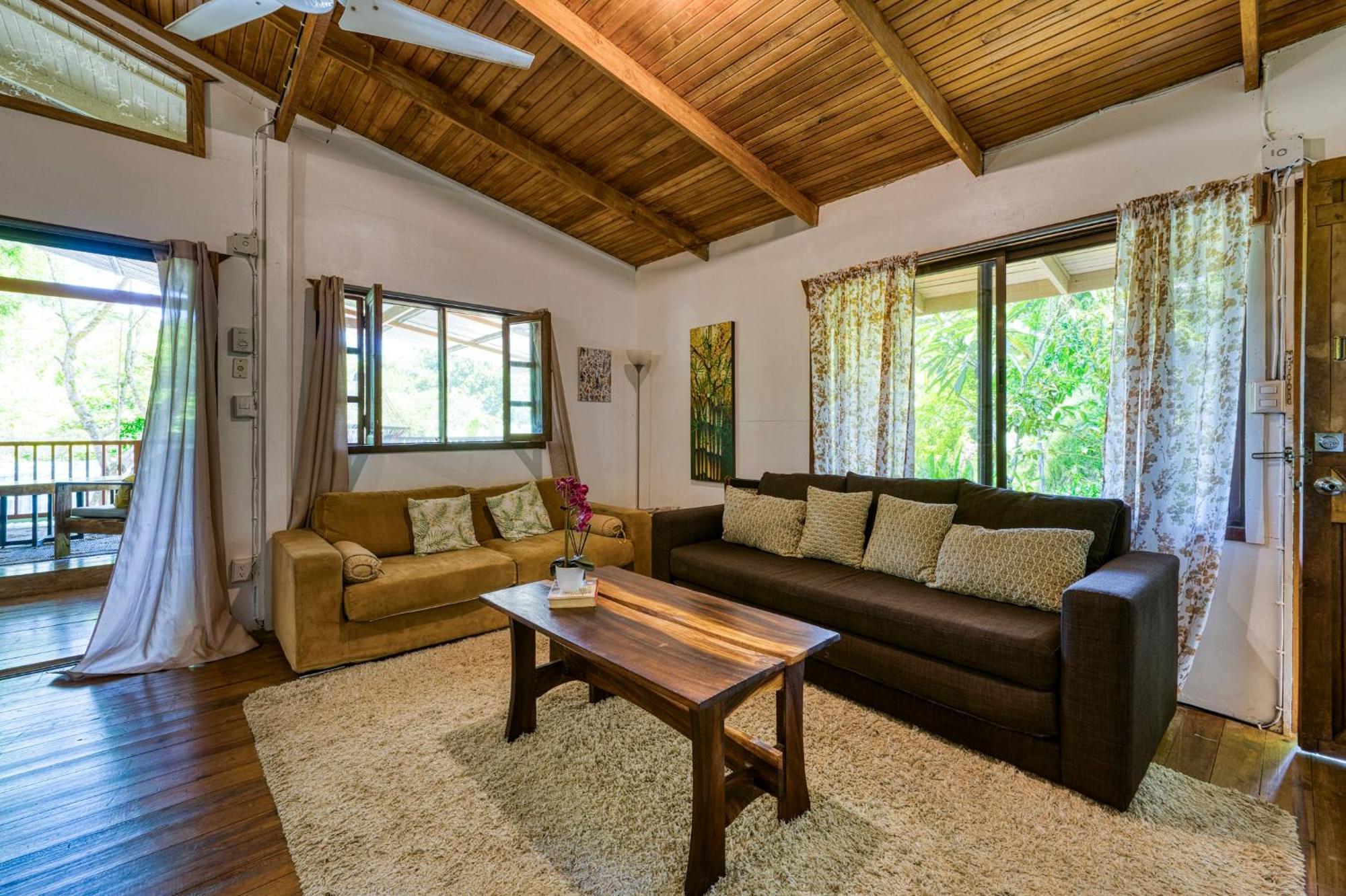 Bamboo River House And Hotel Dominical Bagian luar foto
