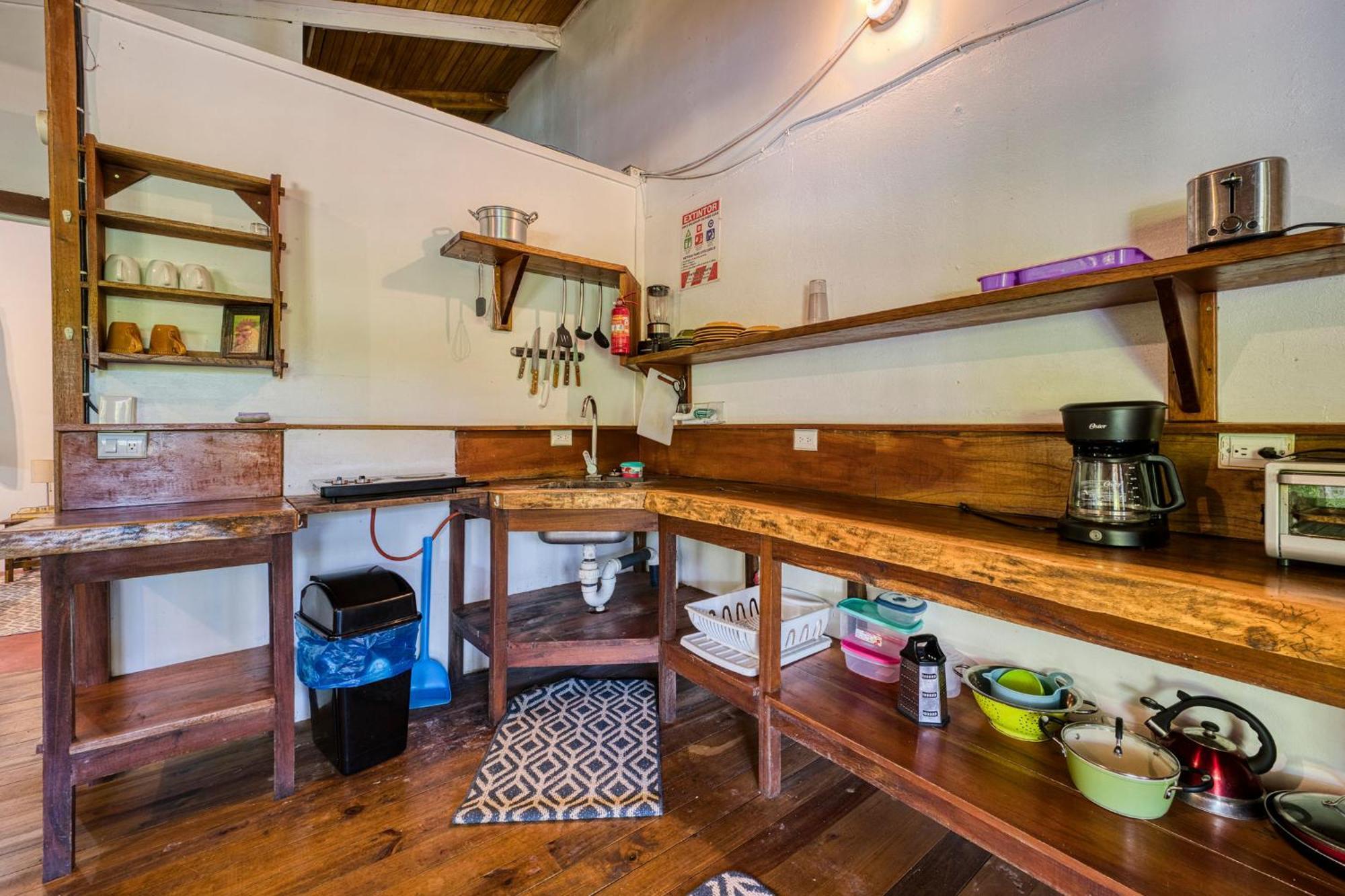 Bamboo River House And Hotel Dominical Bagian luar foto